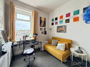 Photo 5- click for photo gallery